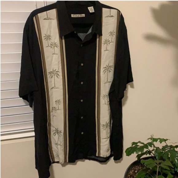 ✨Black button up short sleeve Bundle & save 🤗 - Picture 1 of 6